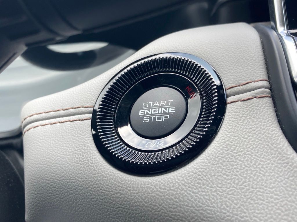 2025 Jeep Compass Limited - Photo 18