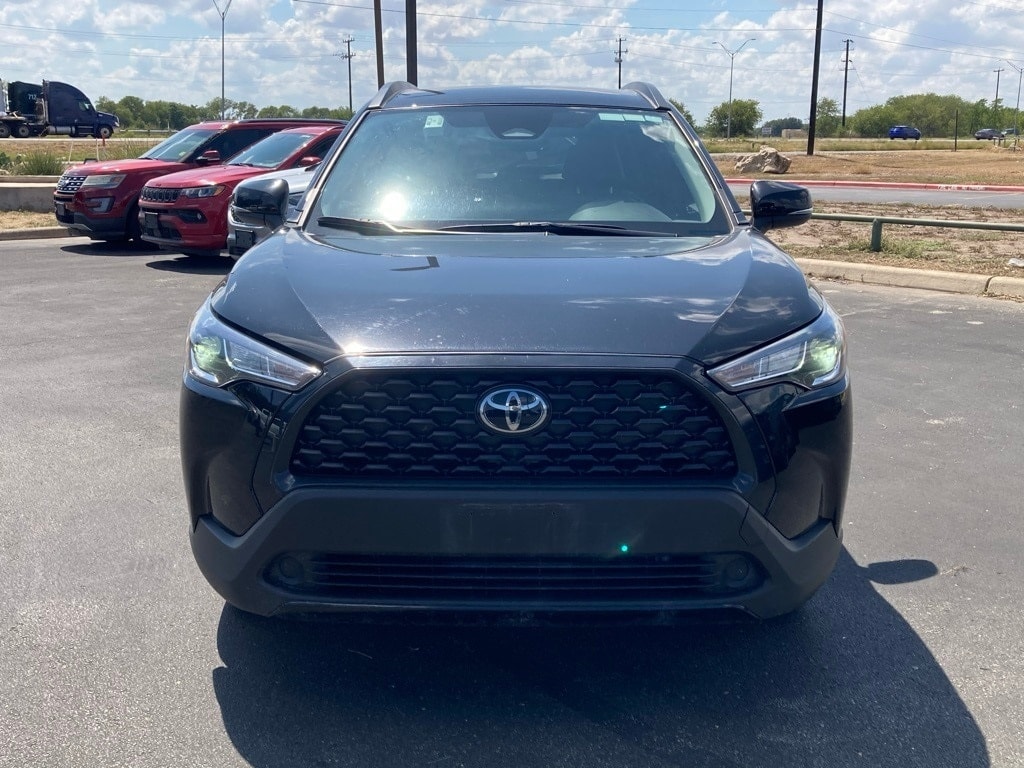 Used 2024 Toyota Corolla Cross LE with VIN 7MUCAAAG3RV089851 for sale in Northfield, Minnesota