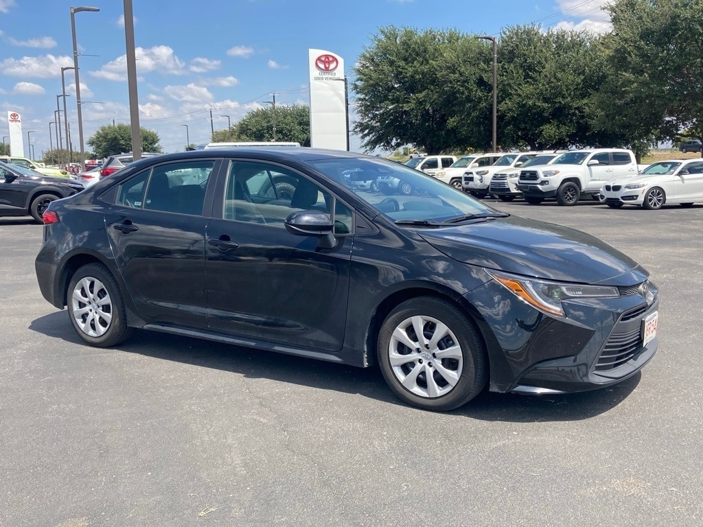Used 2024 Toyota Corolla LE with VIN 5YFB4MDE7RP174337 for sale in Northfield, Minnesota
