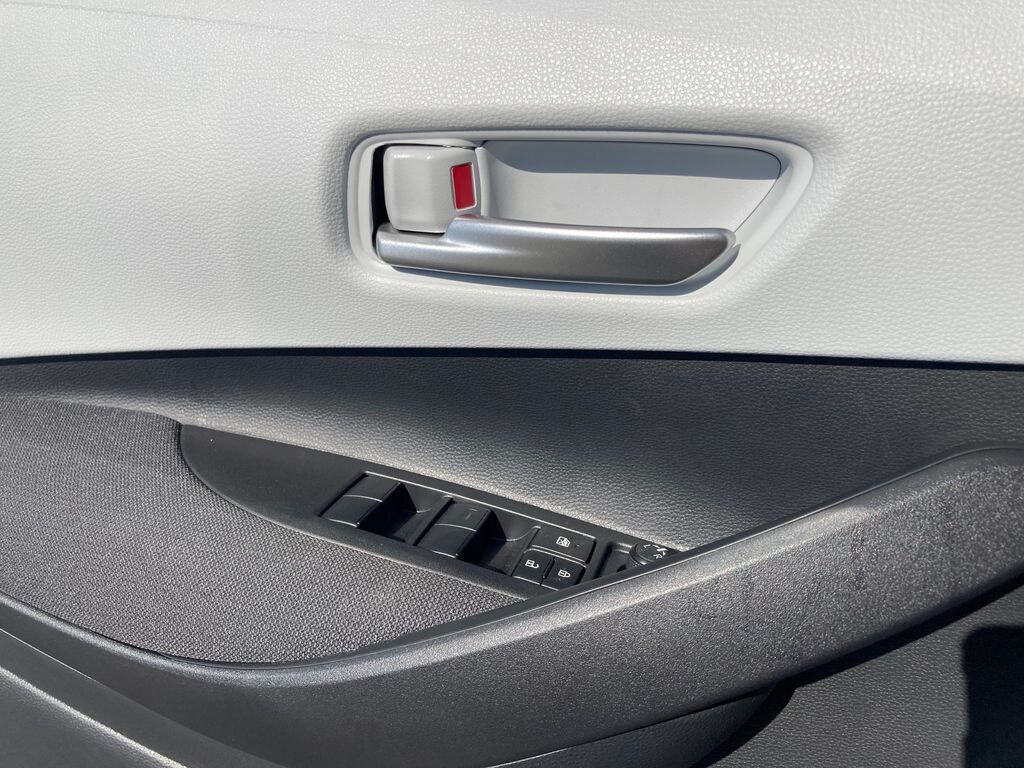 New 2026 Toyota Corolla SE Sedan