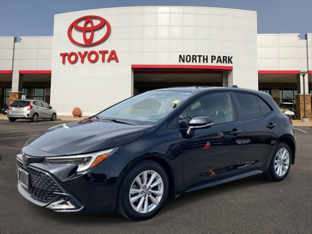 2023 Toyota Corolla Hatchback SE