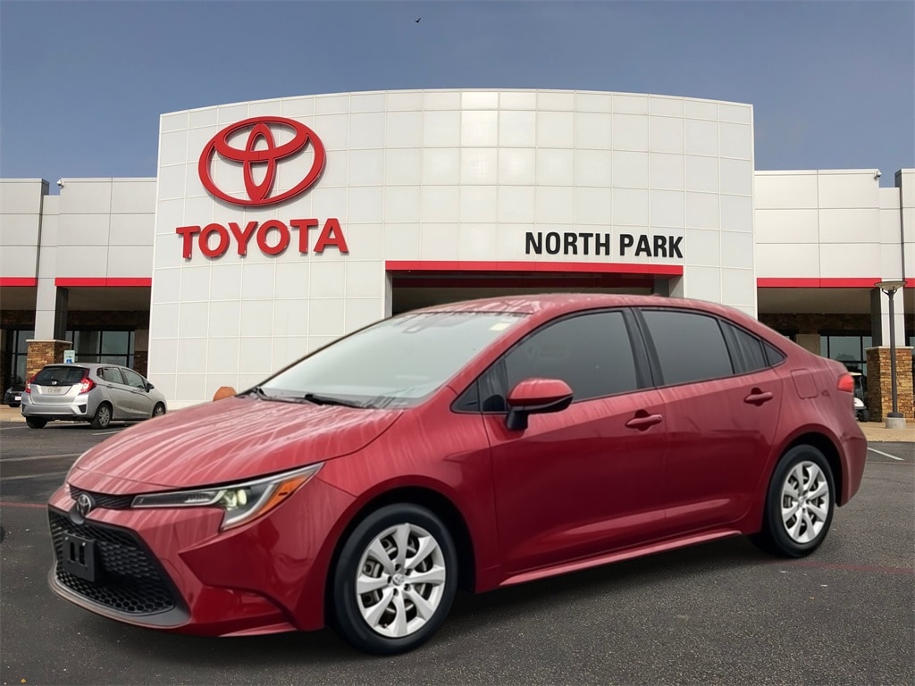 2022 Toyota Corolla LE's photo