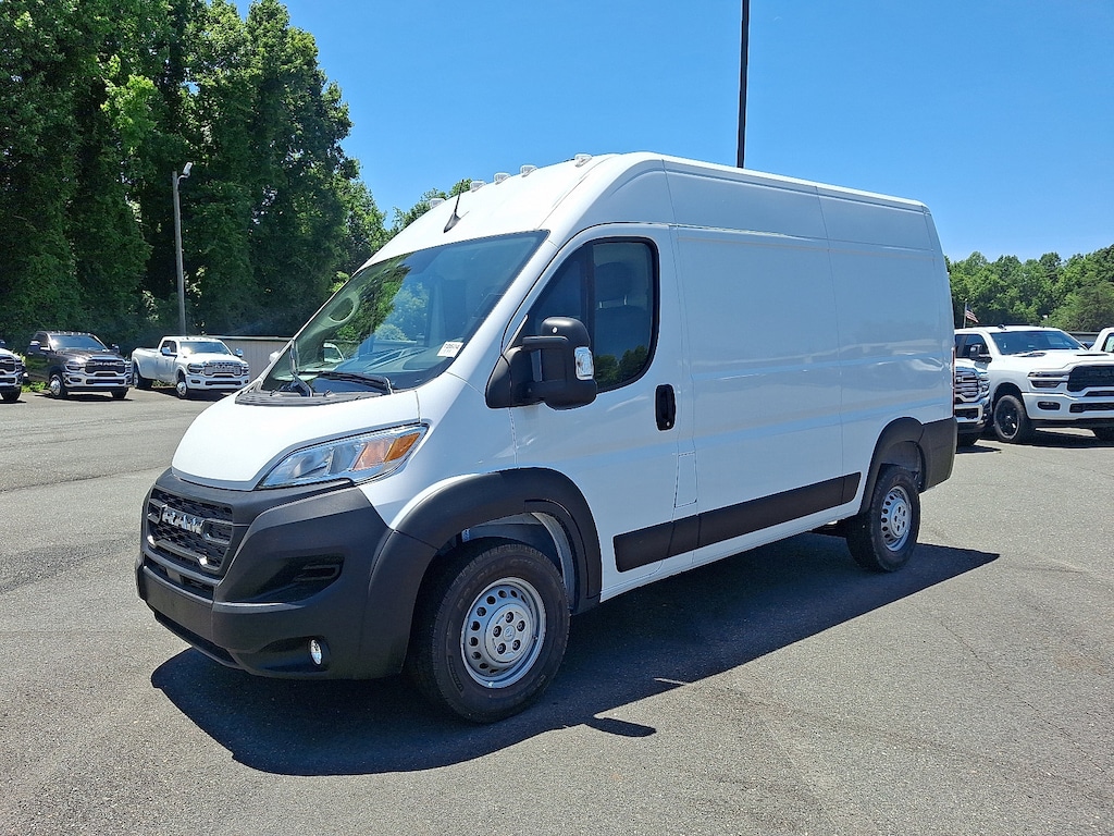 New 2025 Ram ProMaster PROMASTER 1500 TRADESMAN CARGO VAN HIGH ROOF 136' Cargo Van