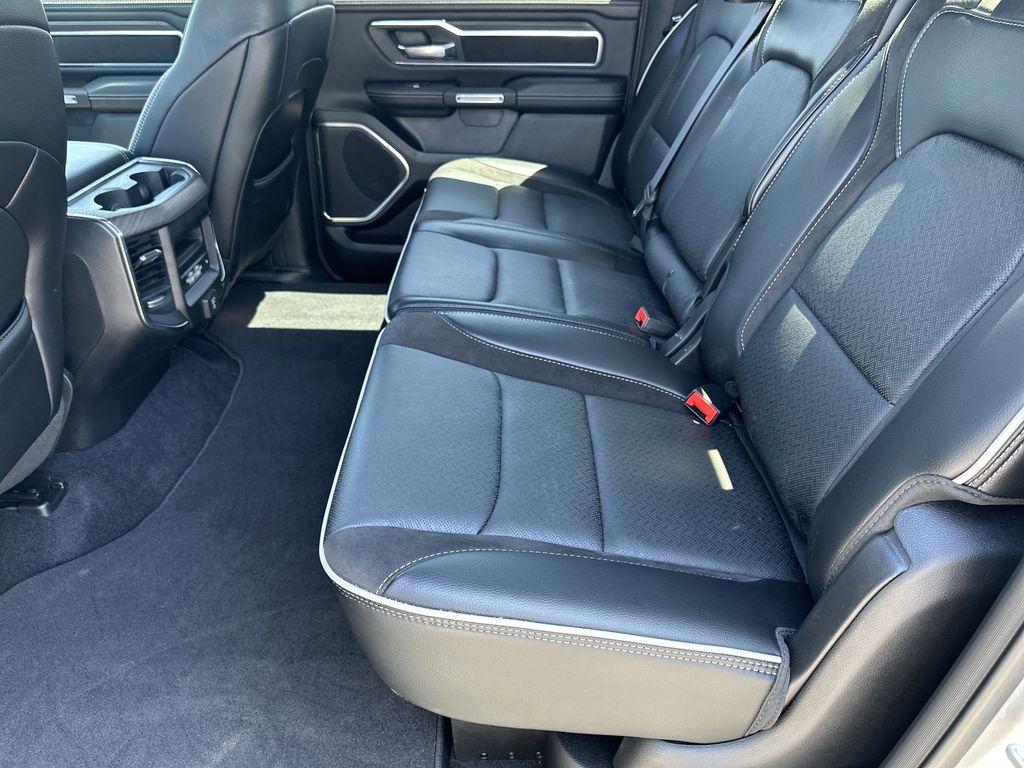 2025 RAM Ram 1500 Pickup Laramie - Photo 15