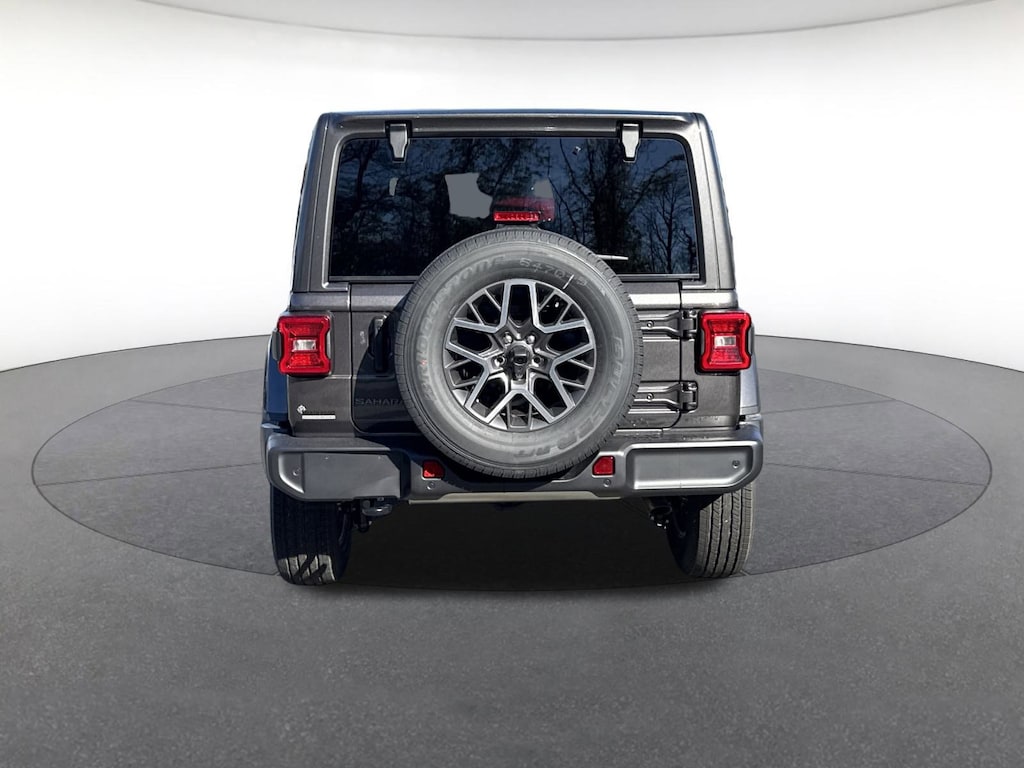 New 2026 Jeep Wrangler 4-DOOR SAHARA Sport Utility