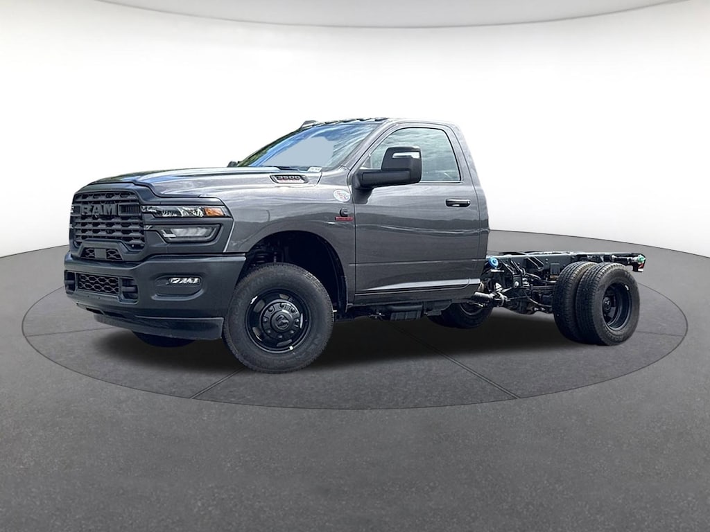 New 2025 Ram 3500 Chassis Cab 3500 TRADESMAN CHASSIS REGULAR CAB 4X4 60' CA Regular Cab