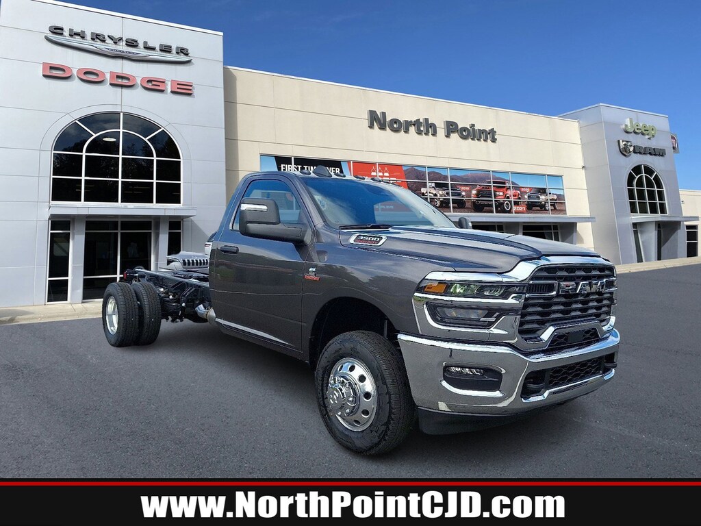 New 2025 Ram 3500 Chassis Cab 3500 TRADESMAN CHASSIS REGULAR CAB 4X4 84' CA Regular Cab
