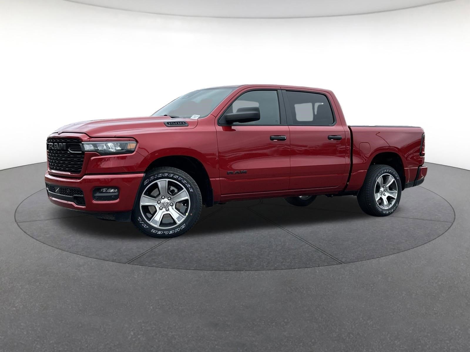 2026 RAM 1500 Express Crew Cab 5'7's photo