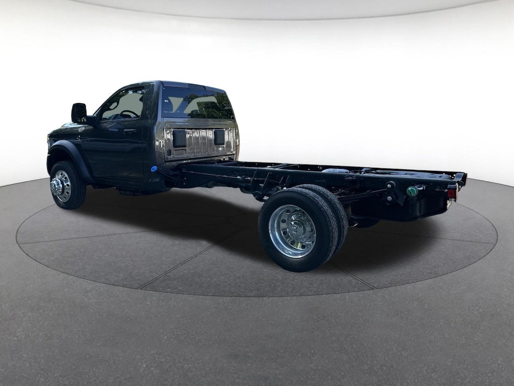 New 2026 Ram 5500 Chassis Cab TRADESMAN REGULAR 4X4 84' CA Regular Cab