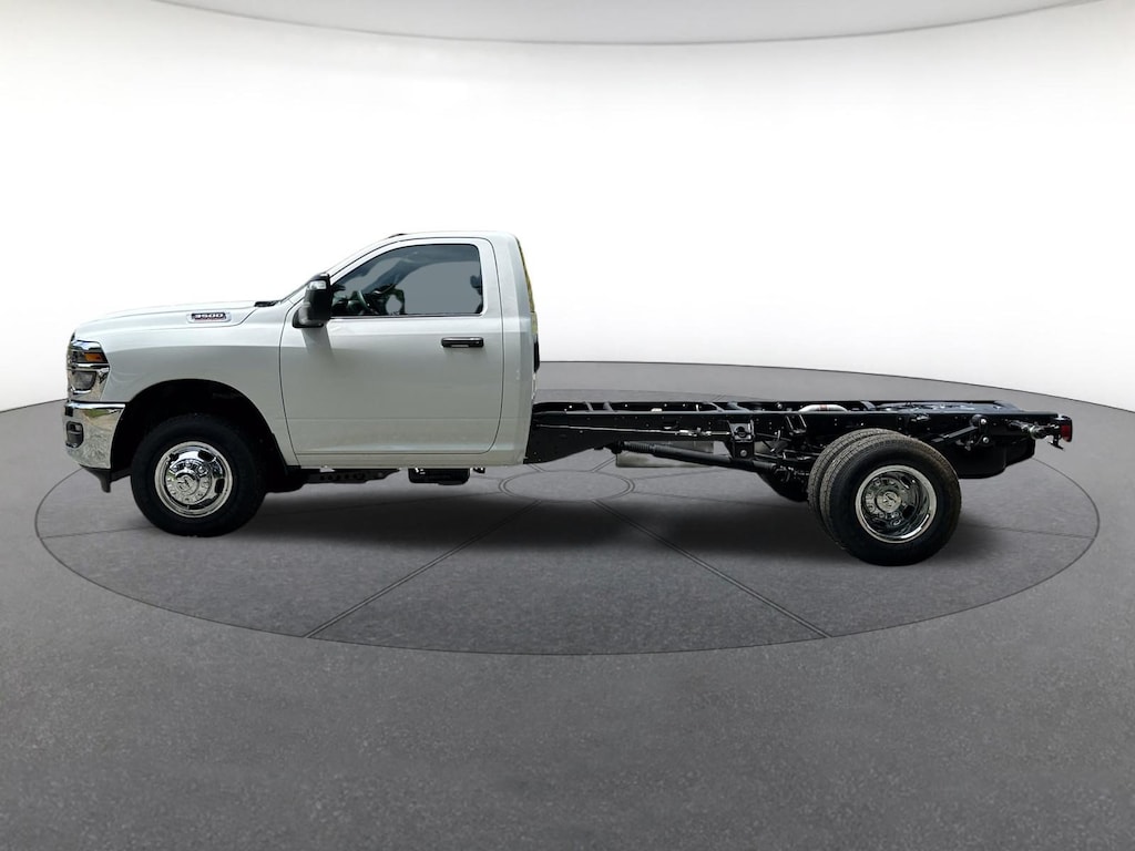 New 2026 Ram 3500 TRADESMAN CHASSIS REGULAR CAB 4X4 84' CA Regular Cab