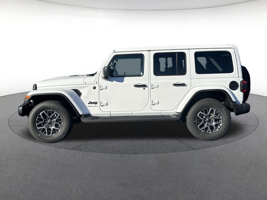 New 2026 Jeep Wrangler 4-DOOR SAHARA Sport Utility