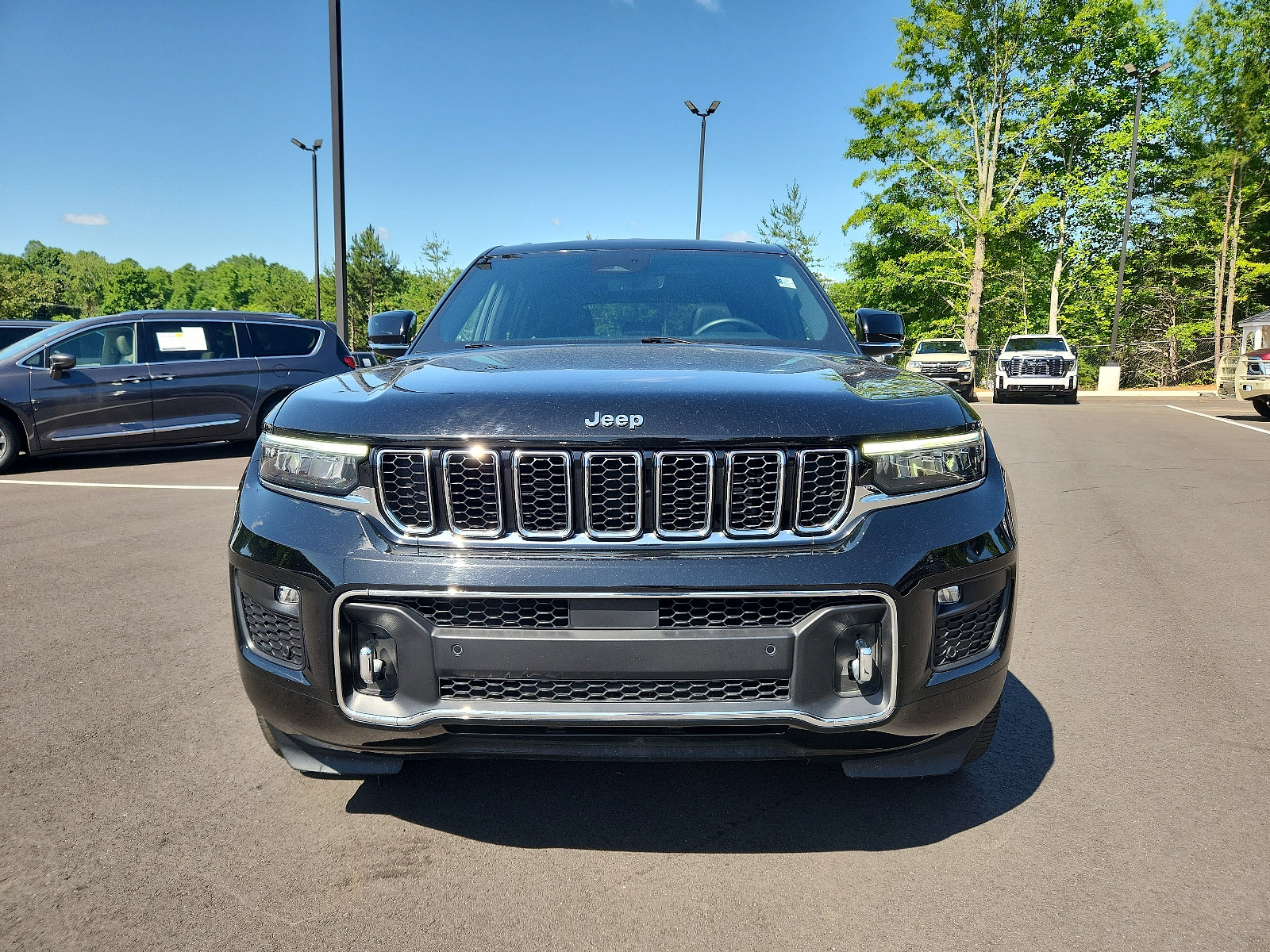 Certified 2022 Jeep Grand Cherokee Overland with VIN 1C4RJHDG4N8557903 for sale in Winston-salem, NC