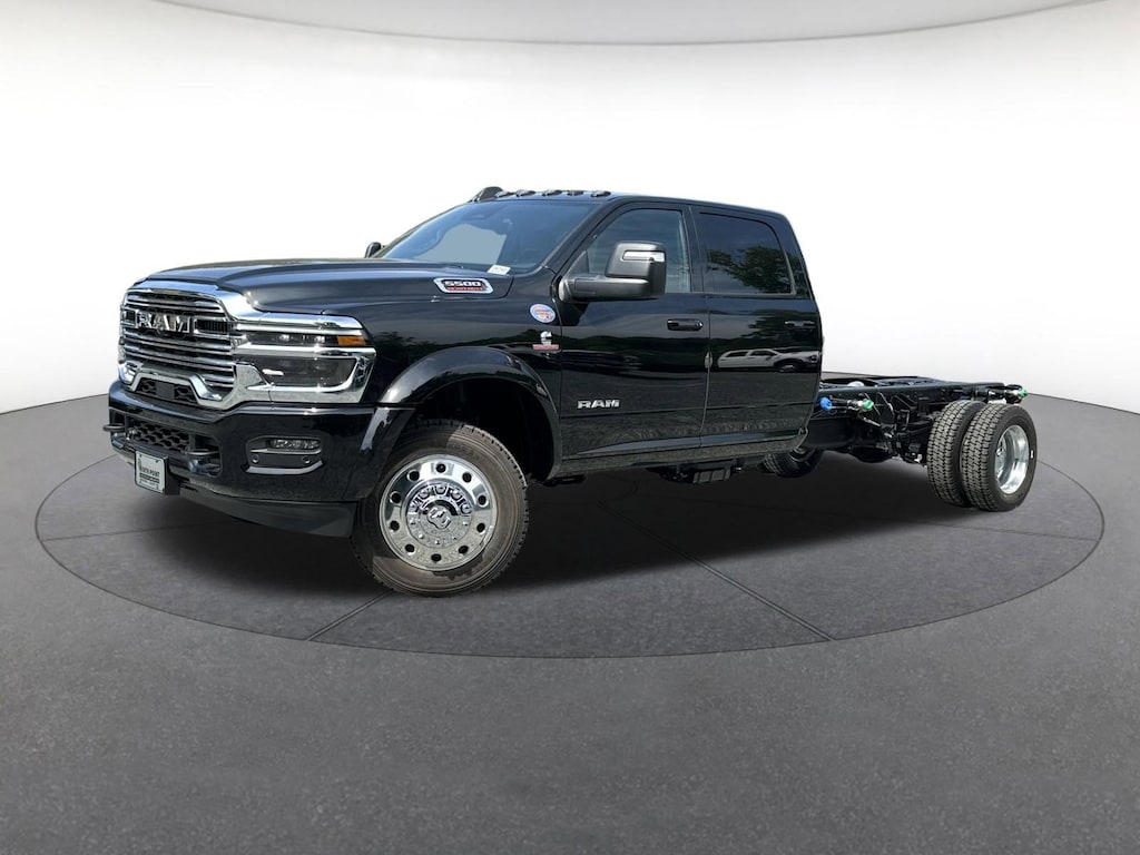 New 2026 Ram 5500 BIG HORN CHASSIS CREW CAB 4X4 84' CA Crew Cab
