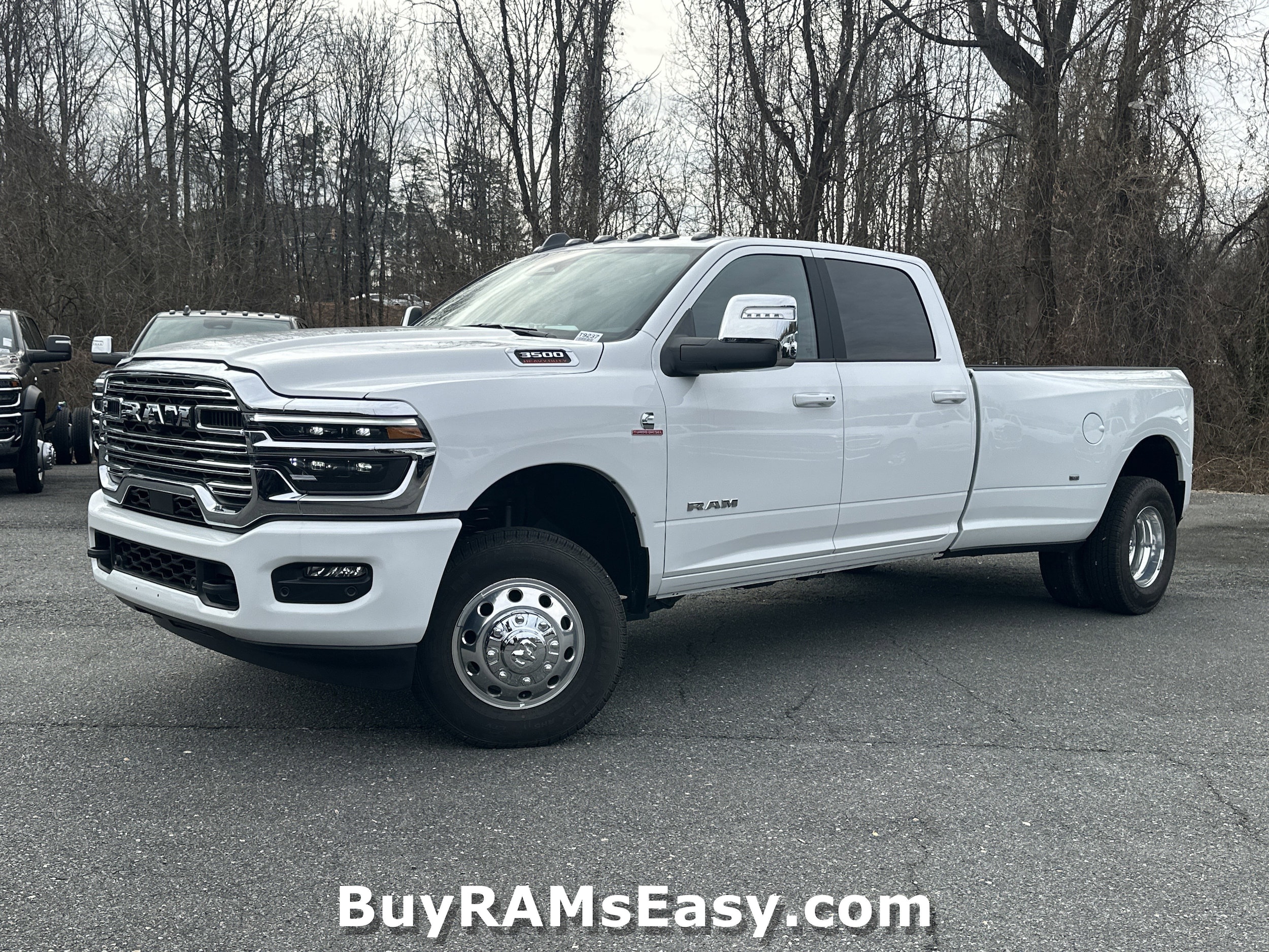 2026 RAM Ram 3500 Pickup Laramie's photo