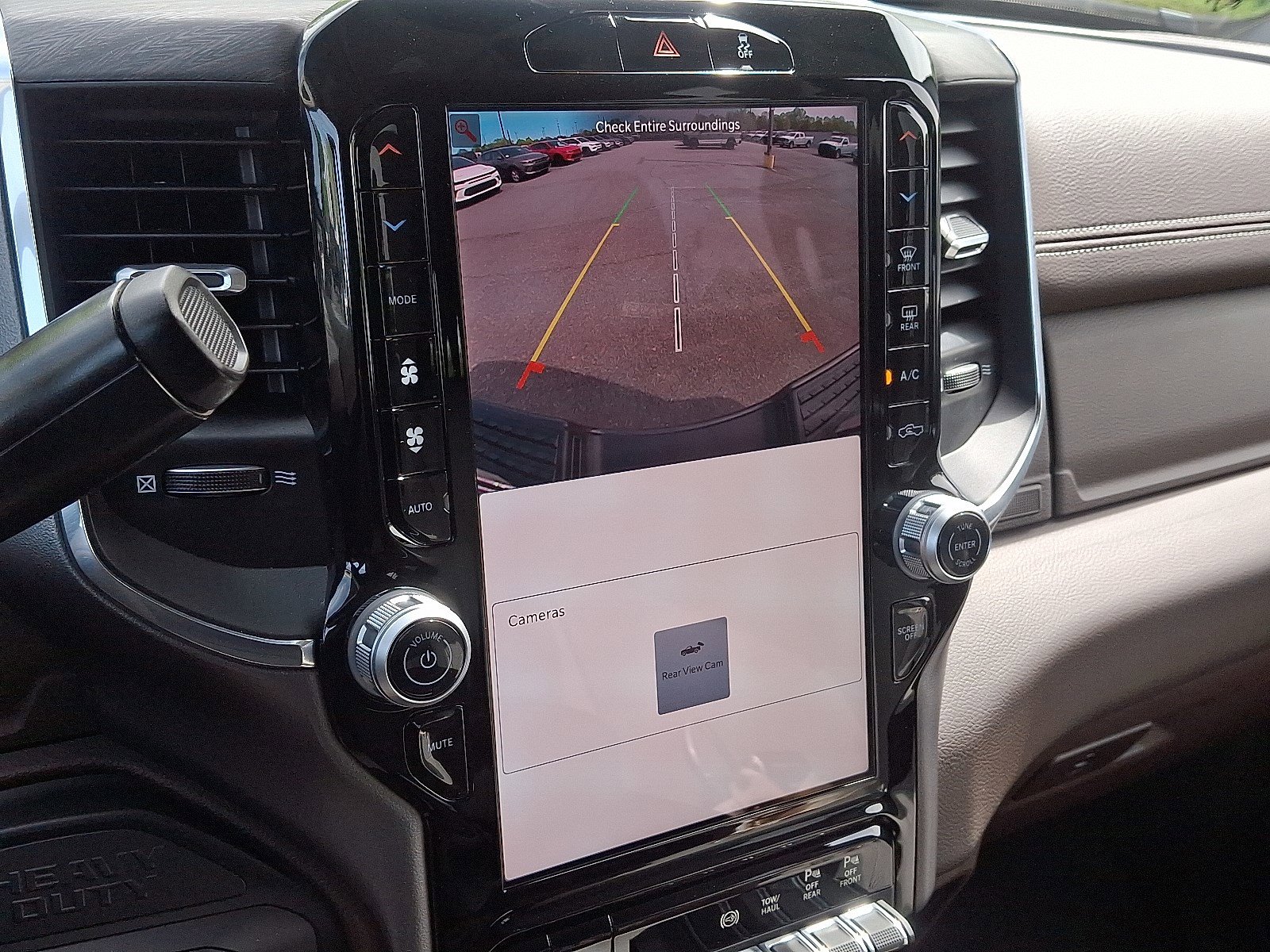 2025 RAM 2500 Laramie - Photo 13