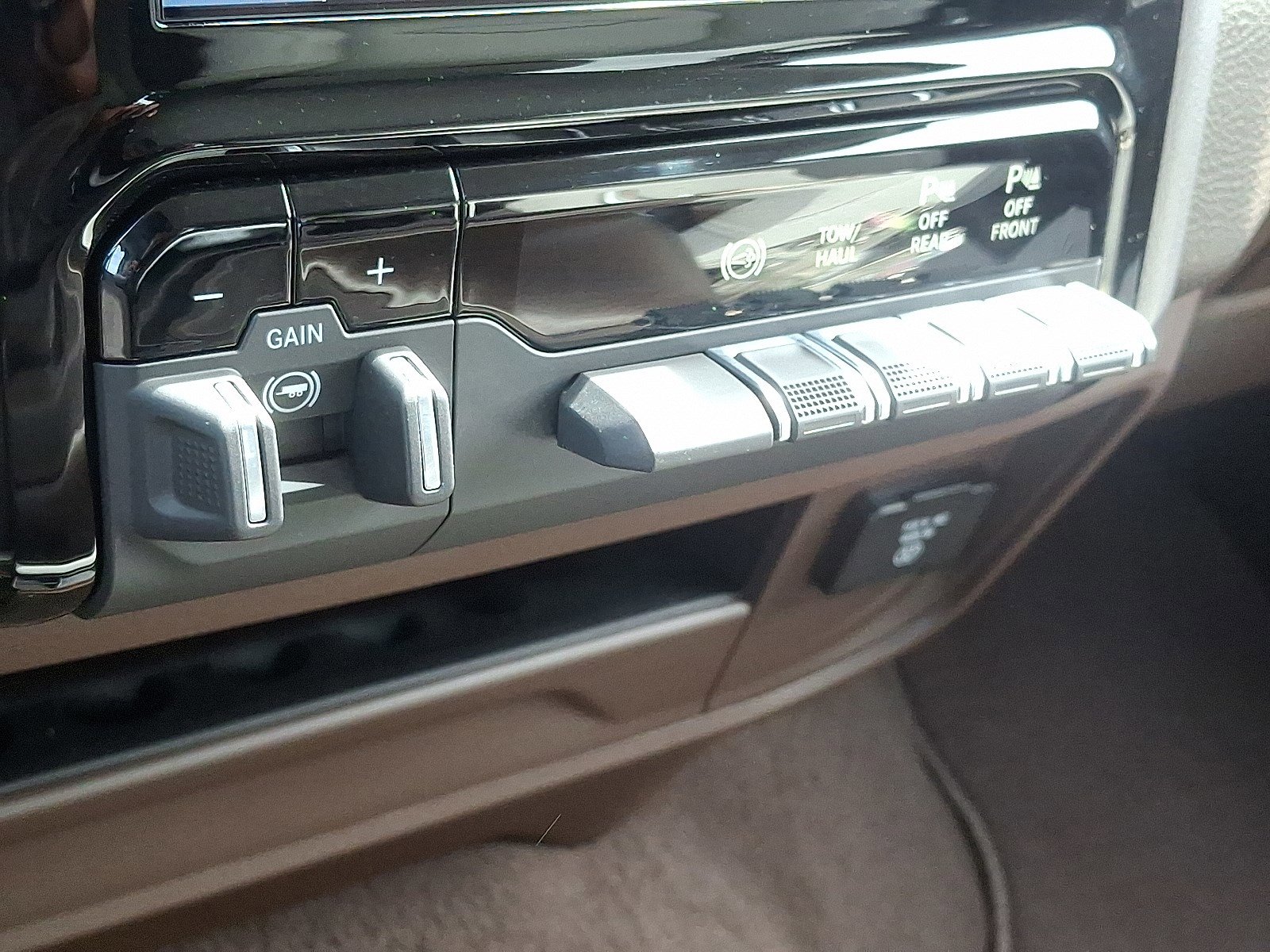 2025 RAM 2500 Laramie - Photo 11