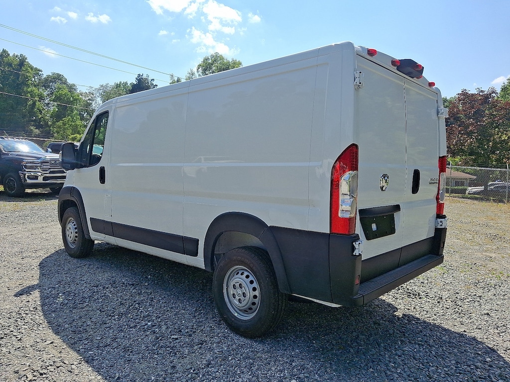 New 2025 Ram ProMaster PROMASTER 1500 TRADESMAN CARGO VAN LOW ROOF 136' W Cargo Van