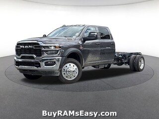 2026 Ram 5500 Chassis Cab TRADESMAN  CREW  4X4 84' CA Crew Cab