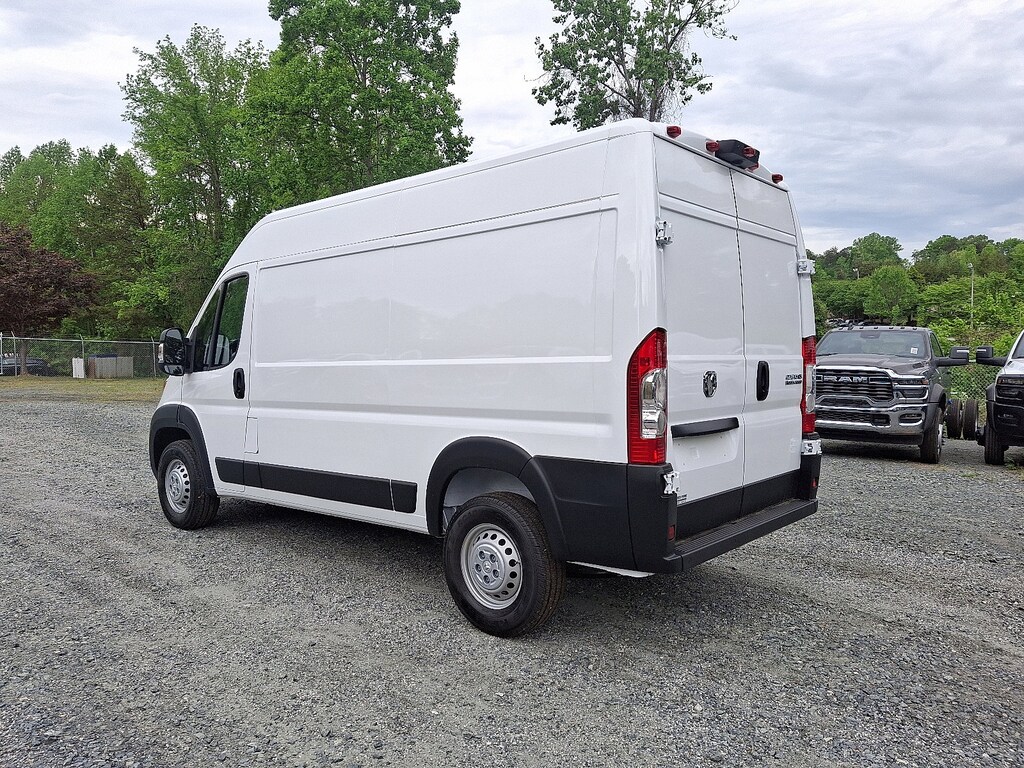 New 2025 Ram ProMaster PROMASTER 2500 TRADESMAN CARGO VAN HIGH ROOF 136' Cargo Van