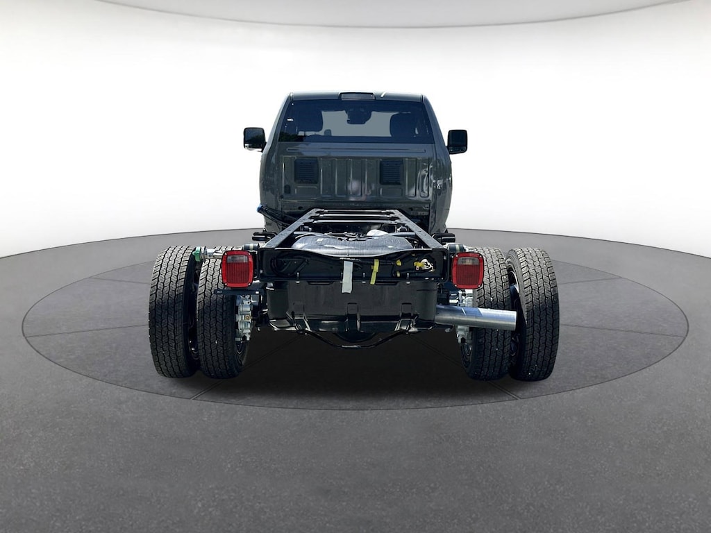 New 2026 Ram 5500 Chassis Cab TRADESMAN REGULAR 4X4 120' CA Regular Cab