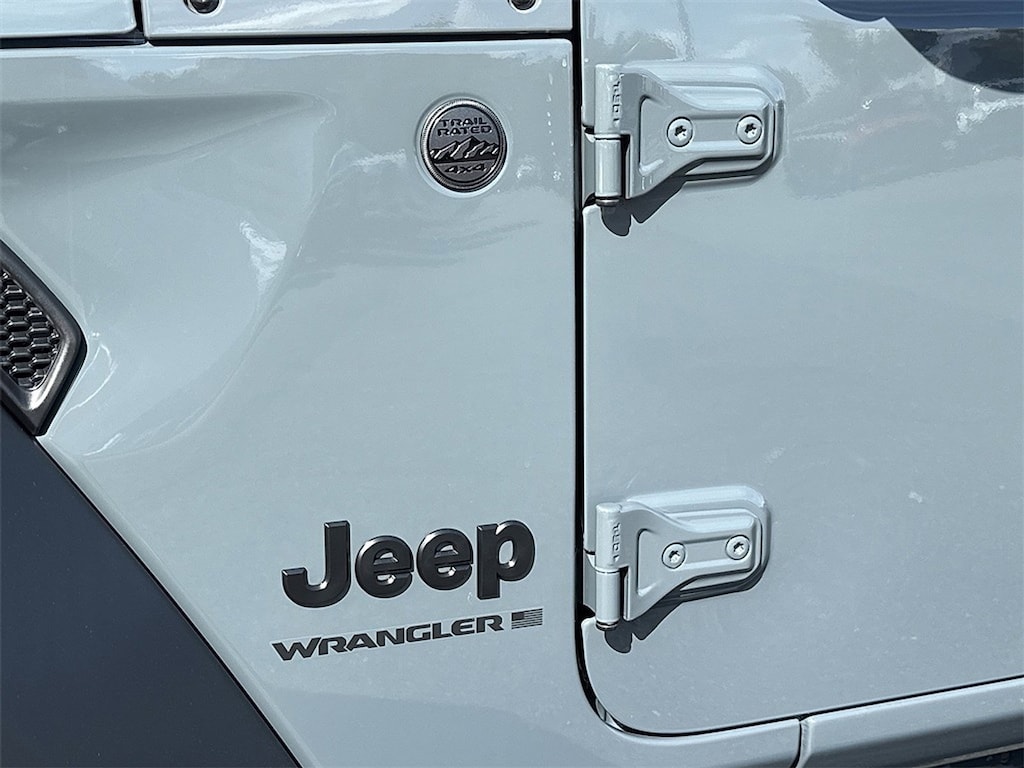 New 2025 Jeep Wrangler 2-DOOR SPORT Sport Utility