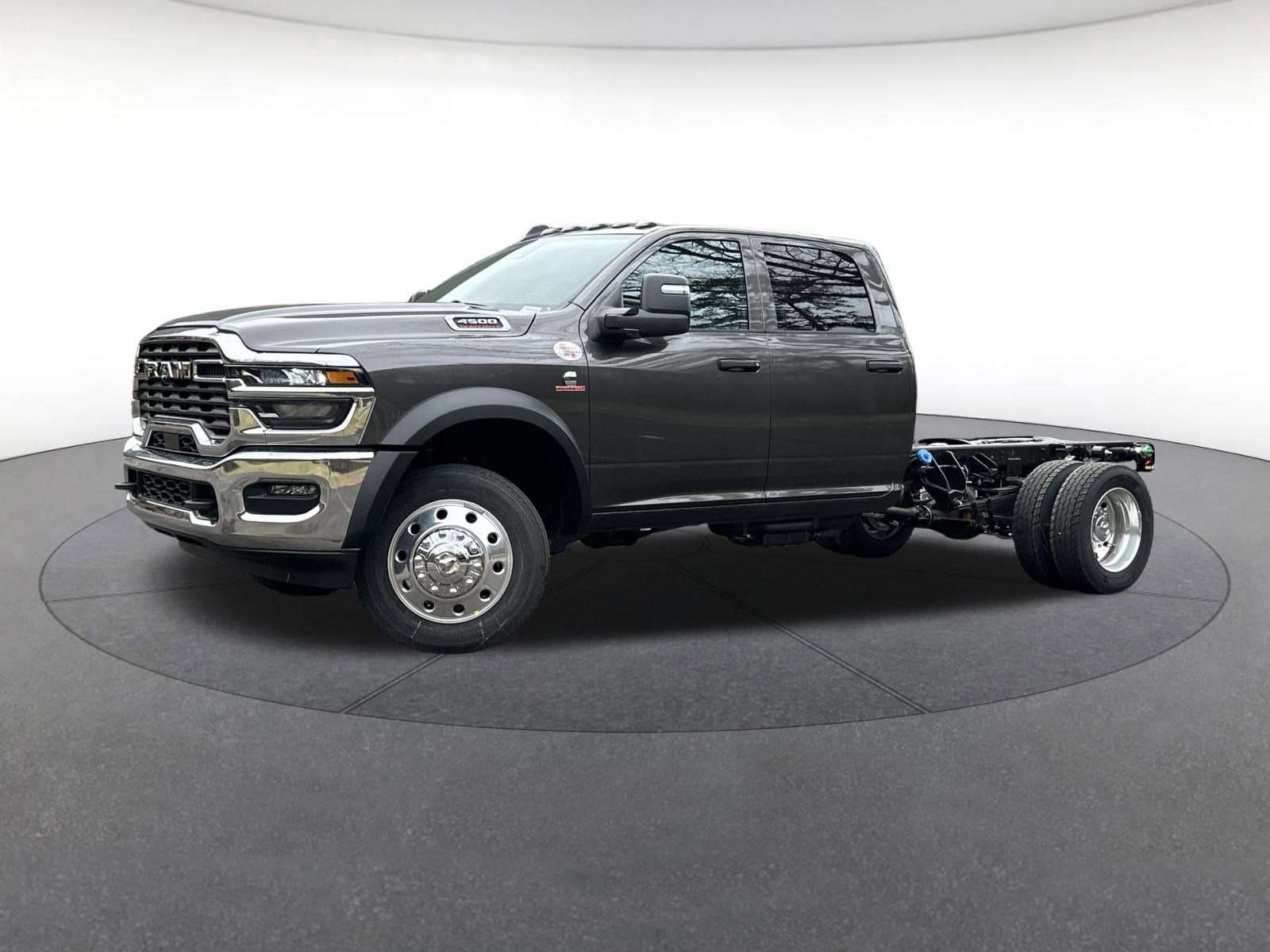 2026 RAM 4500 Tradesman 4X4 Crew Cab DRW 173" WB's photo