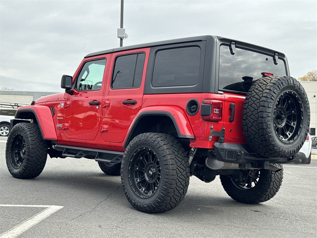 2018 Jeep Wrangler Unlimited Sahara photo 3