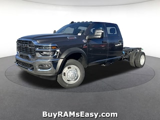 2026 Ram 5500 Chassis Cab TRADESMAN  CREW  4X4 60' CA Crew Cab