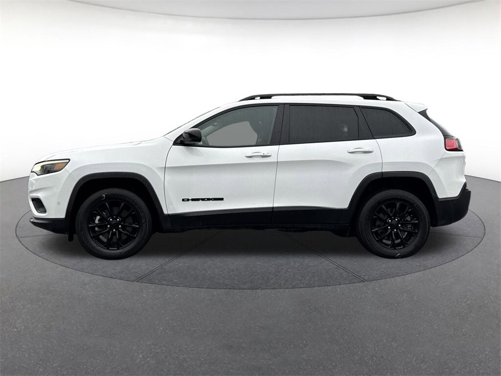 Used 2023 Jeep Cherokee Altitude Lux SUV