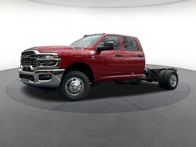 2026 Ram 3500 Chassis Cab TRADESMAN CREW   4X4 60' CA Crew Cab