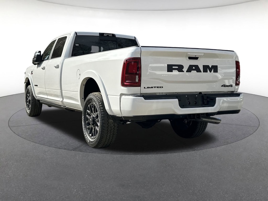 New 2026 Ram 2500 LIMITED CREW CAB 4X4 8' BOX Crew Cab