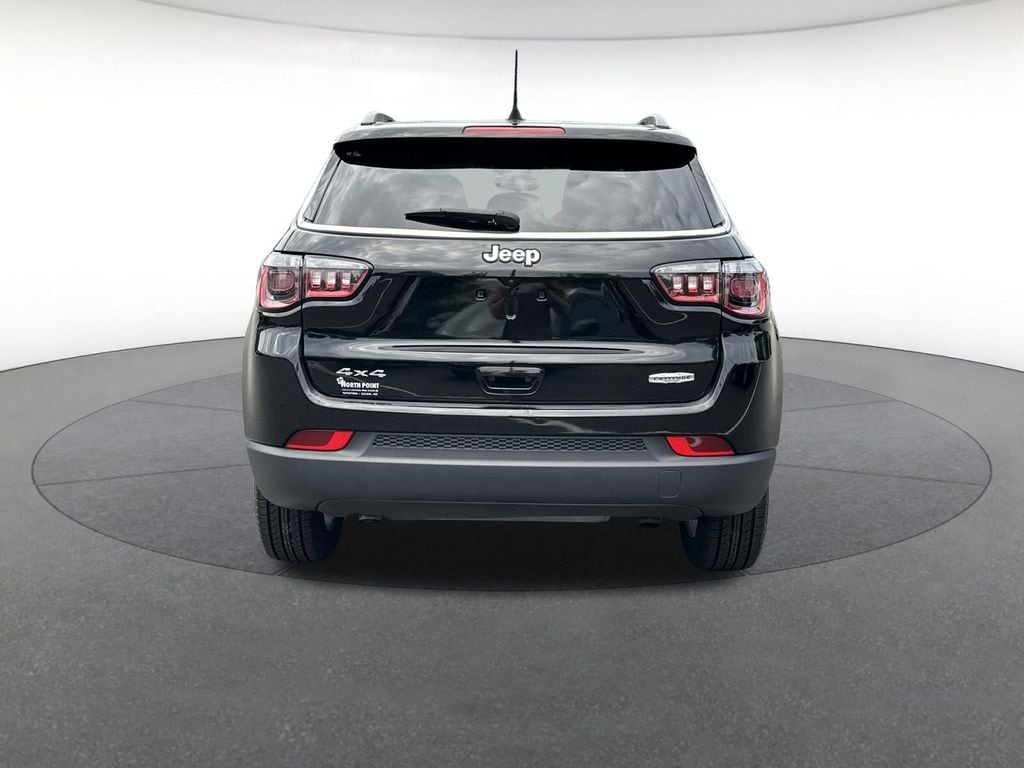 Used 2024 Jeep Compass Latitude SUV