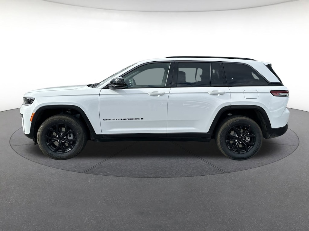 New 2026 Jeep Grand Cherokee LAREDO ALTITUDE 4X4 Sport Utility