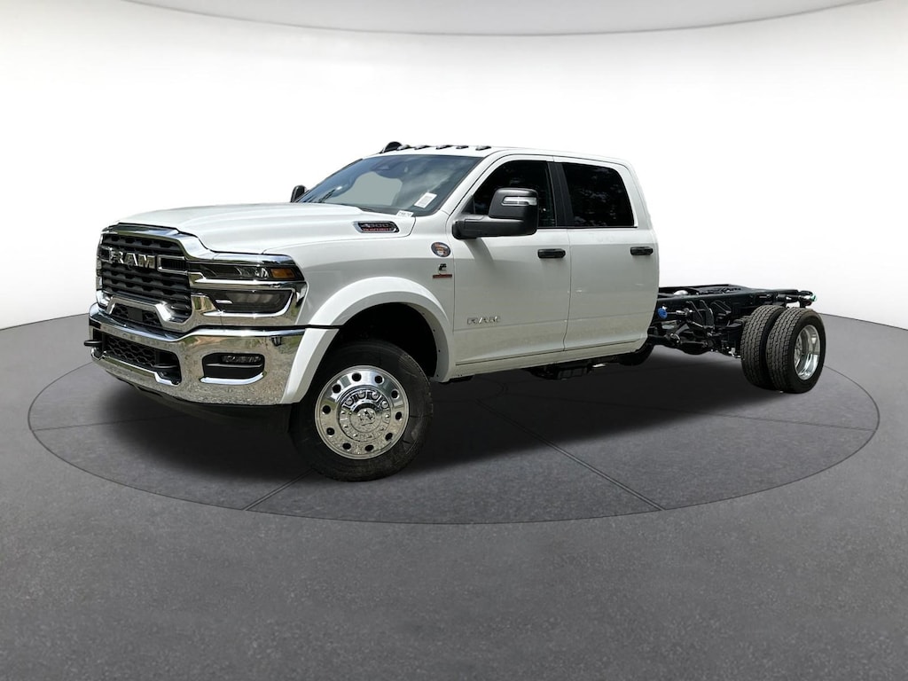 New 2026 Ram 4500 Chassis Cab BIG HORN CREW 4X4 84' CA Crew Cab