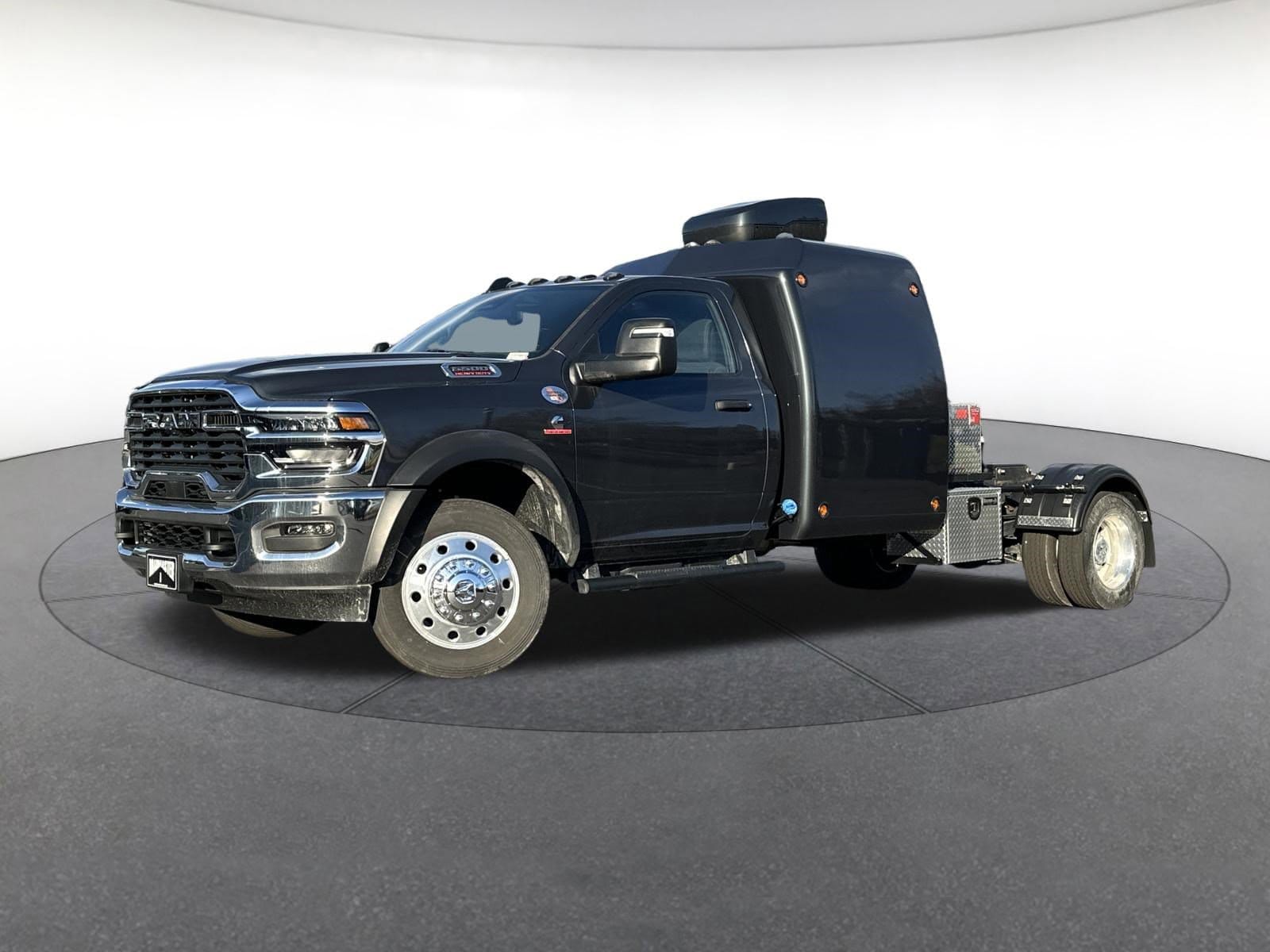 2026 RAM 5500 Tradesman 4X4 Reg Cab LWB DRW 205" WB's photo