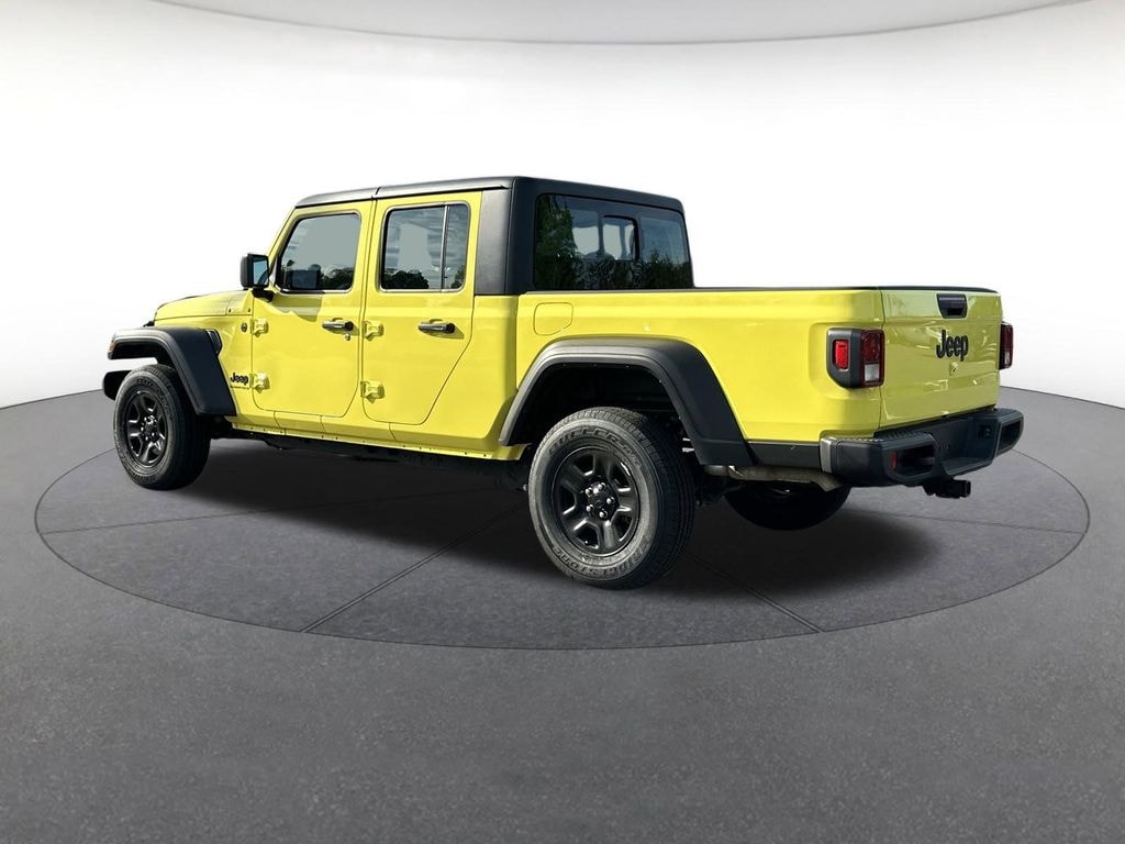 Used 2024 Jeep Gladiator Sport Truck
