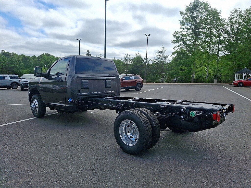 New 2025 Ram 3500 Chassis Cab 3500 TRADESMAN CHASSIS REGULAR CAB 4X4 84' CA Regular Cab