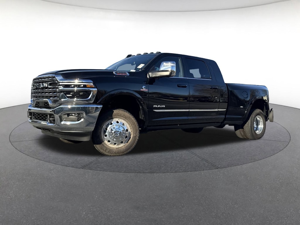 New 2025 Ram 3500 LIMITED MEGA CAB 4X4 6'4 BOX Mega Cab