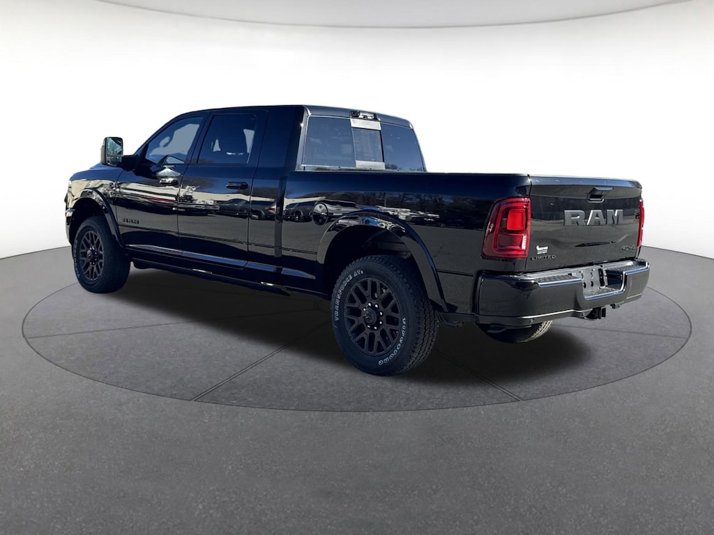 New 2026 Ram 3500 LIMITED MEGA CAB 4X4 6'4 BOX Mega Cab