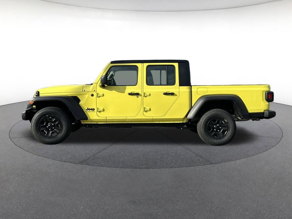 Used 2024 Jeep Gladiator Sport Truck