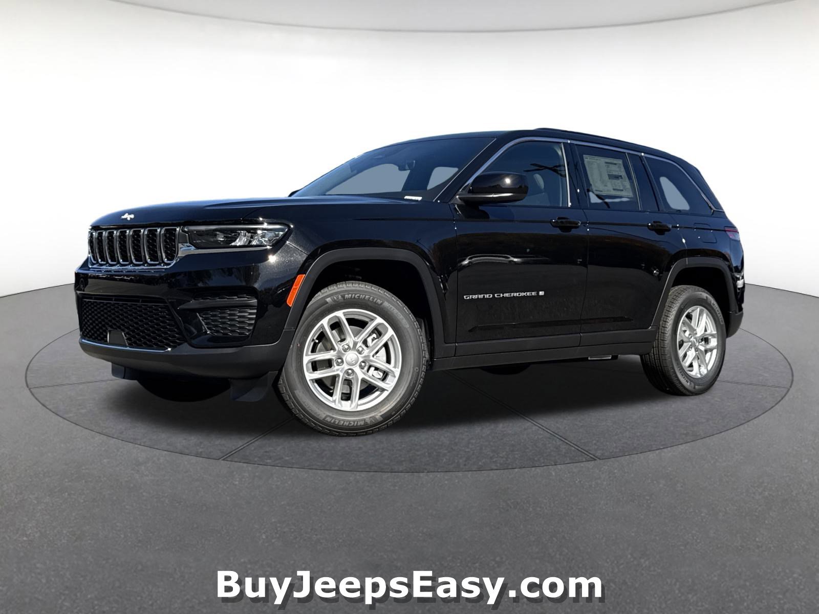 2025 Jeep Grand Cherokee Laredo's photo