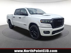 2025 Ram 1500 LARAMIE CREW CAB 4X4 5'7 BOX Crew Cab