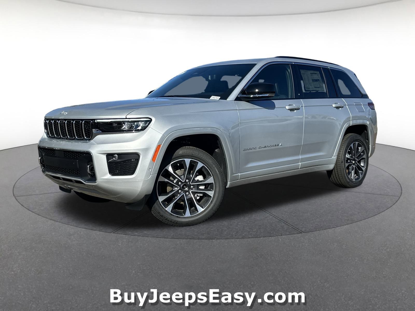 2025 Jeep Grand Cherokee Overland's photo