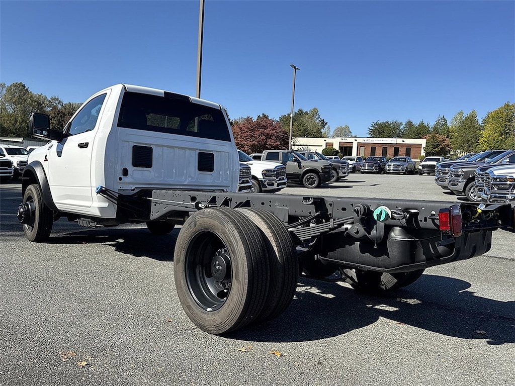 New 2026 Ram 5500 Chassis Cab 5500 TRADESMAN CHASSIS REGULAR CAB 4X2 84' CA Regular Cab