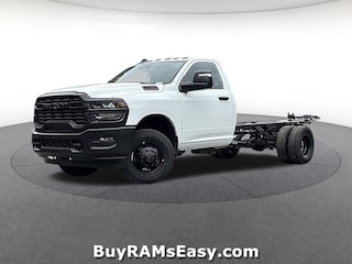 2026 Ram 3500 Chassis Cab TRADESMAN  REGULAR  4X2 84' CA Regular Cab