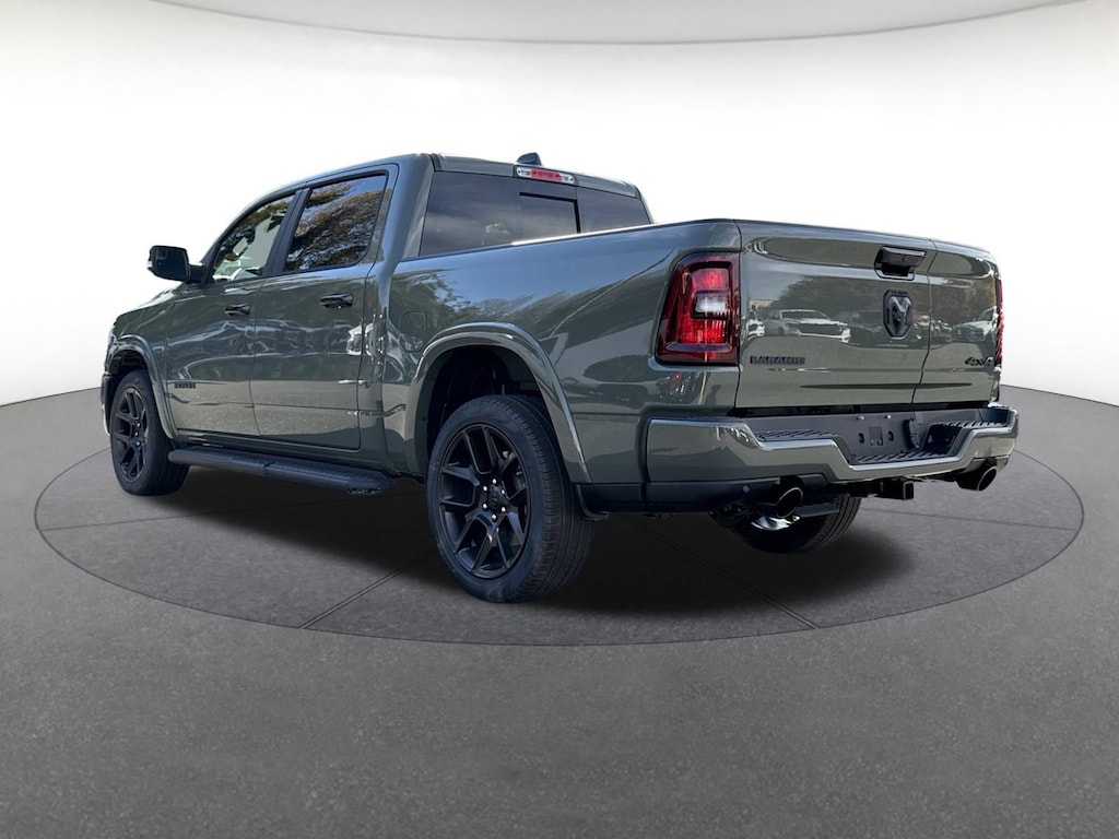 New 2026 Ram 1500 LARAMIE CREW CAB 4X4 5'7 BOX Crew Cab
