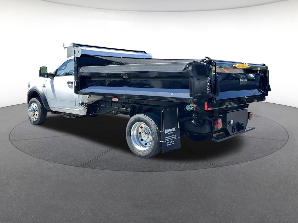 New 2026 Ram 5500 Chassis Cab TRADESMAN REGULAR 4X4 84' CA Regular Cab