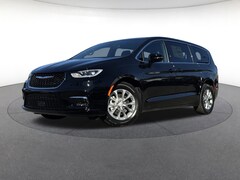 2026 Chrysler Pacifica LIMITED Passenger Van