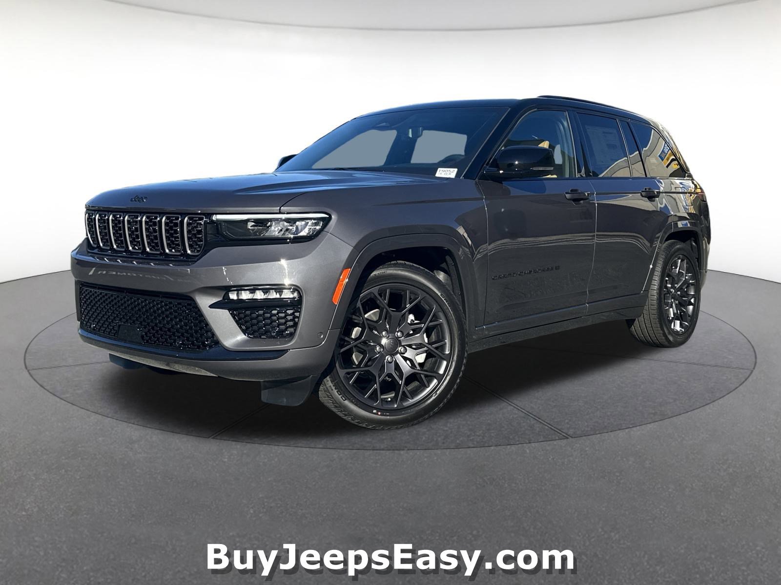 2025 Jeep Grand Cherokee Summit's photo