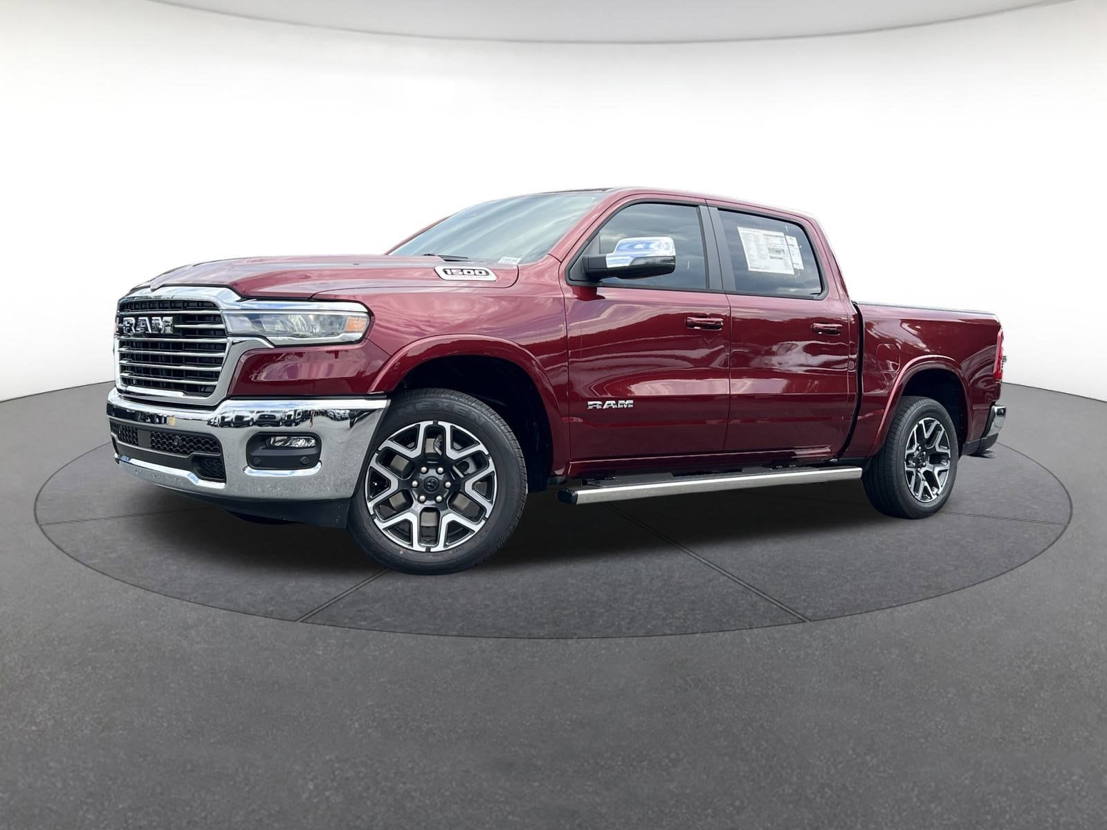 2026 Ram 1500 LARAMIE CREW CAB 4X4 5'7 BOX